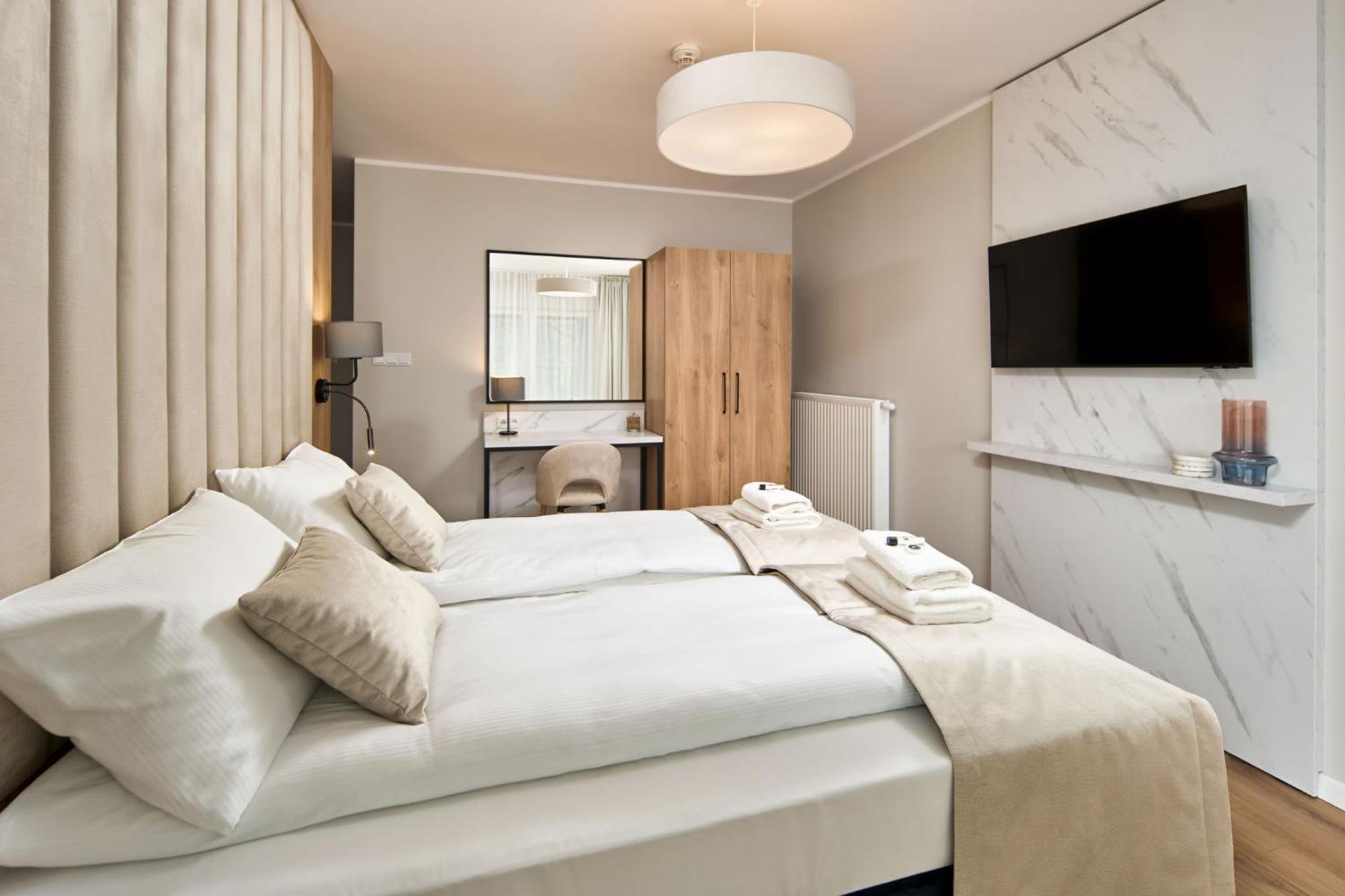 Symphony City Square Aparthotel Breslau Exterior foto